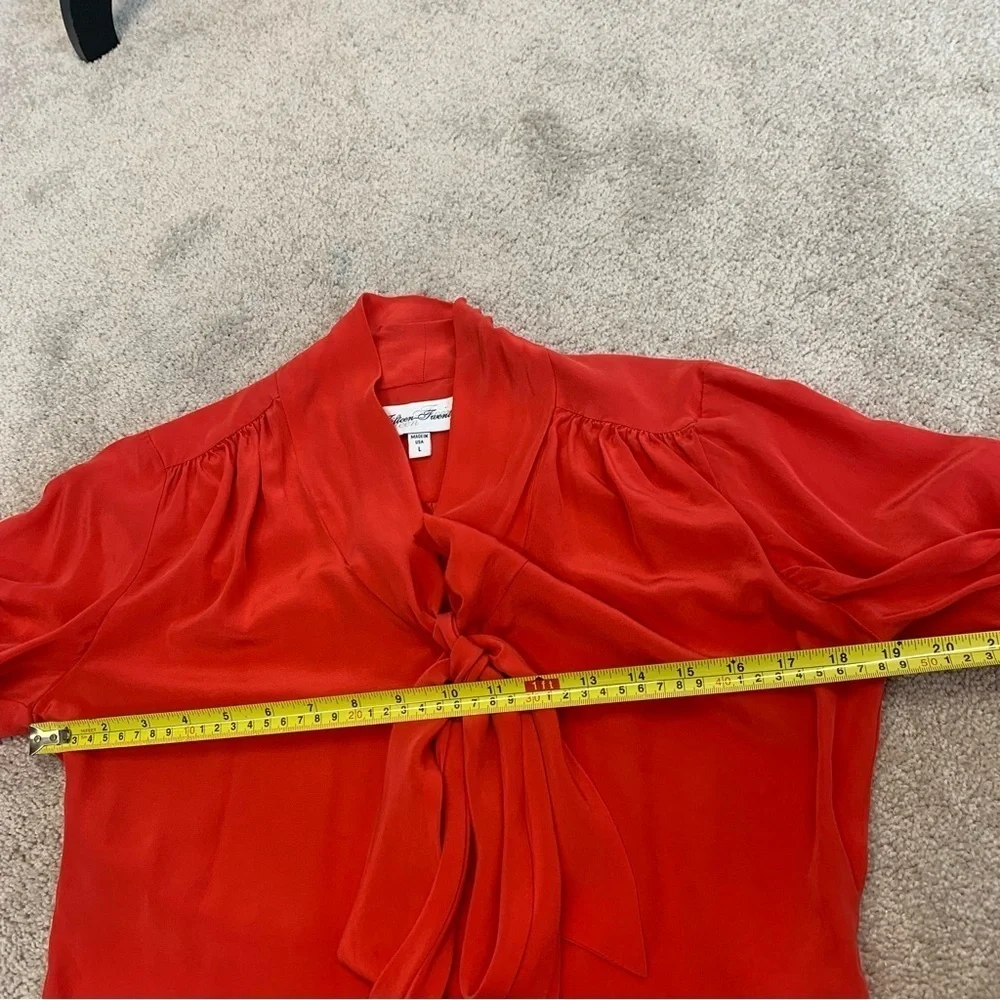 Fifteen Twenty blood orange red tie neck 100% silk blouse Sz L - Picture 10 of 11